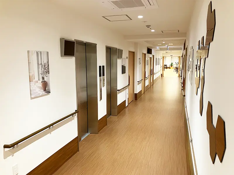 住宅型有料老人ホームgrove大正 室内廊下